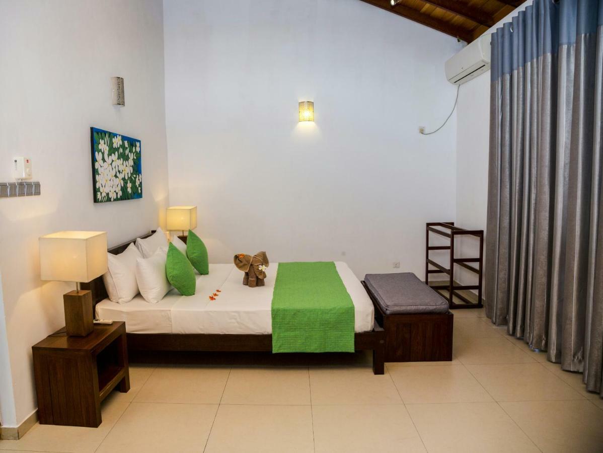 Villa Upper Dickson Galle Exteriér fotografie